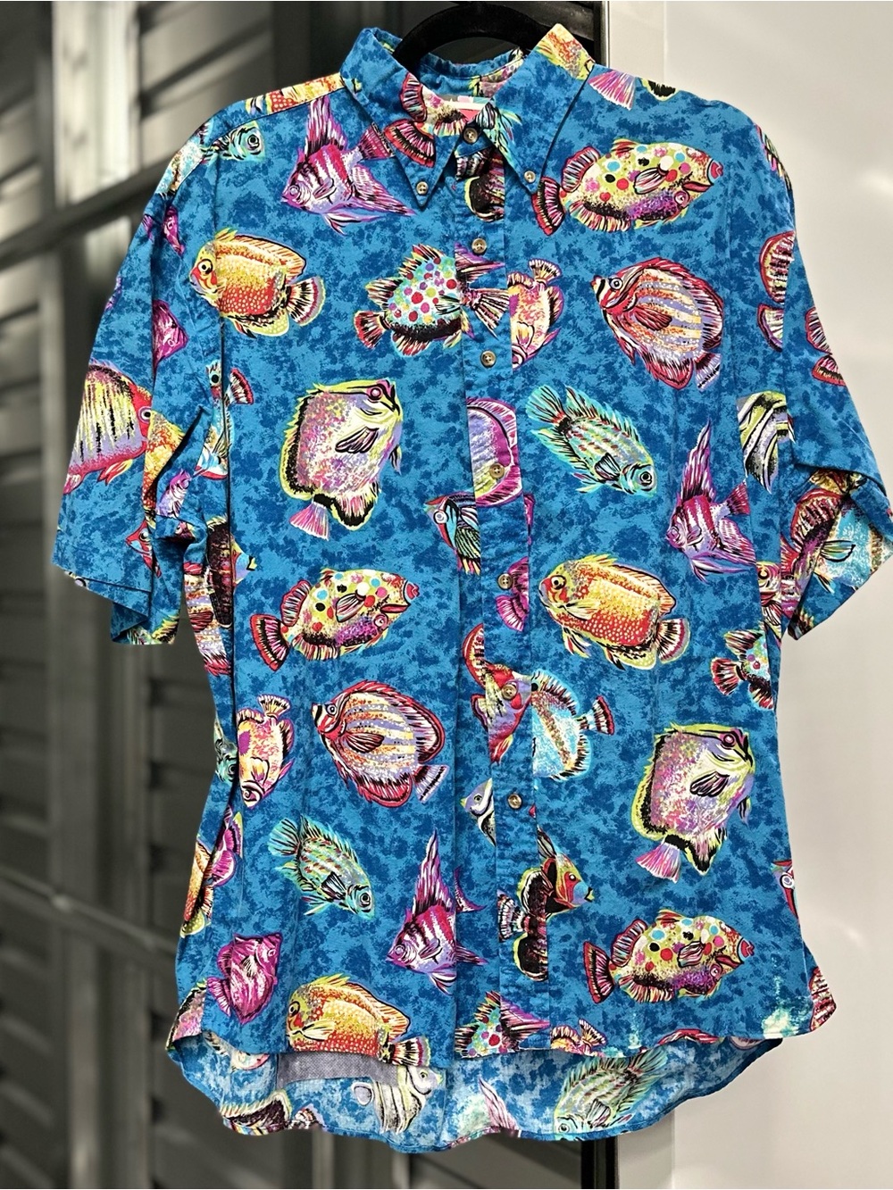 90s Vintage Lands’ End Fish Print Short Sleeve Button Down Shirt